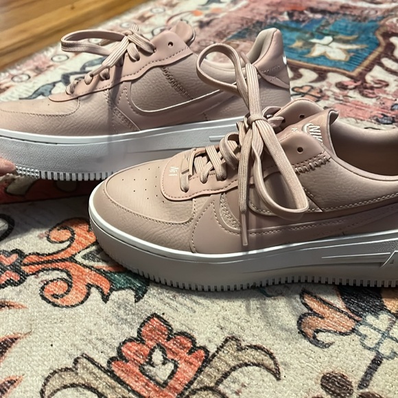 Pink 8.5 Nike Court Vision Alta - Picture 8 of 8